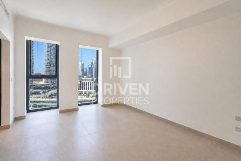 Квартира с 3 спальнями в Burj Vista, ОАЭ №209567 5