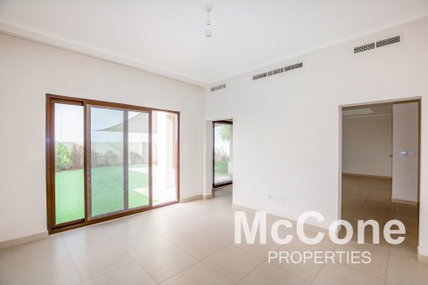 4 bedrooms Villa in Lila, UAE No. 74871 3