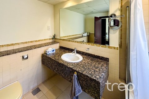 2 bedrooms Apartment in Dubai, UAE No. 183190 11