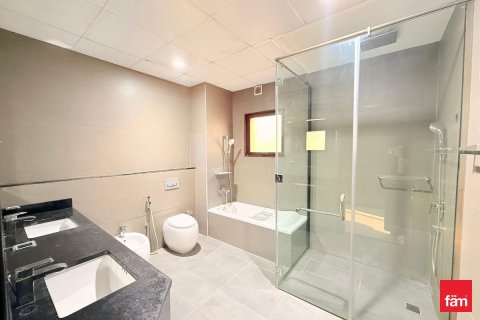 Вилла с 5 спальнями №131272 18