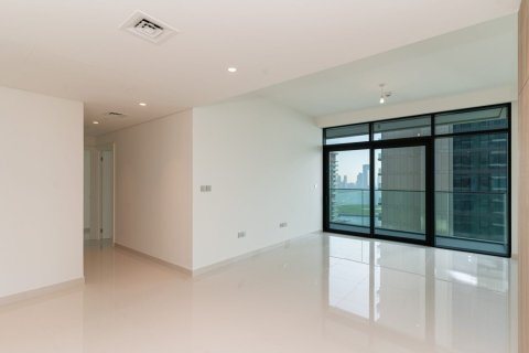 Apartment de 2 dormitorios en EMAAR Beachfront, UAE No. 150222 12