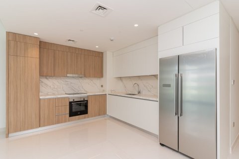 Apartment de 2 dormitorios en EMAAR Beachfront, UAE No. 150222 17