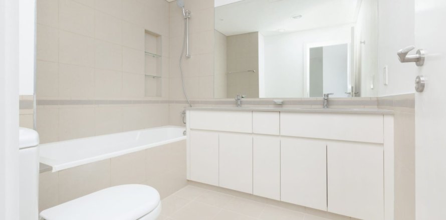 3 bedrooms Apartment in Zahra Breeze Apartments, UAE No. 166166