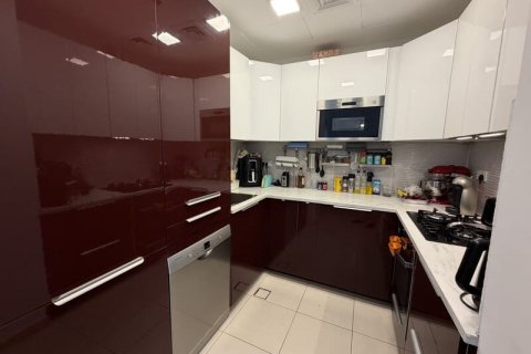 3 bedrooms Apartment in Zahra Apartments, UAE No. 166167 11