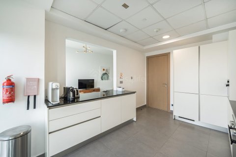 2 bedrooms Apartment in Al Satwa, UAE No. 166165 8