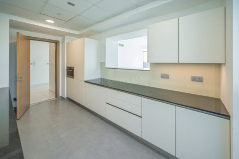 3 bedrooms Apartment in Al Satwa, UAE No. 166164 9