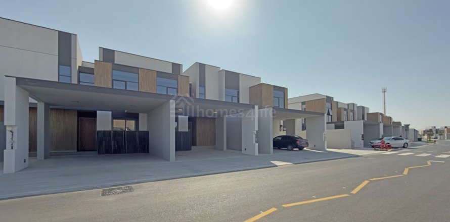 Villa de 3 dormitorios en Mudon, UAE No. 144980