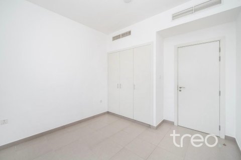 3 bedrooms Townhouse in Noor Townhouses, UAE No. 188088 15