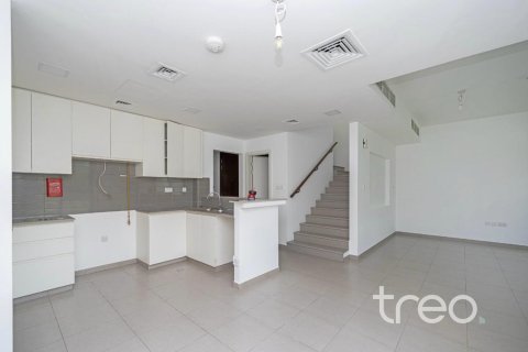 3 bedrooms Townhouse in Noor Townhouses, UAE No. 188088 13