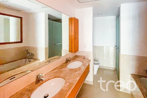 Apartment de 2 dormitorios en Greens, UAE No. 188082 15