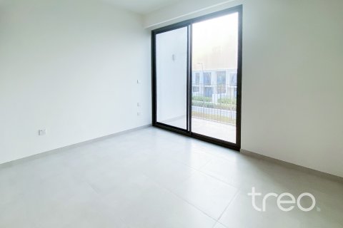 Villa de 3 dormitorios en The Valley, UAE No. 188084 17