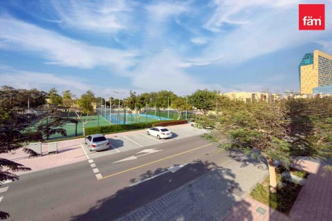 Вилла с 4 спальнями в Аль-Барша, ОАЭ №145193 14