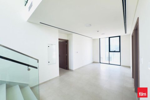 Вилла с 4 спальнями в Дубай, ОАЭ №145192 15