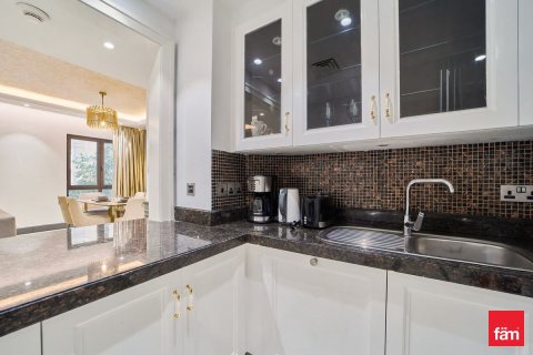 Квартира с 2 спальнями в Old Town, ОАЭ №145189 14