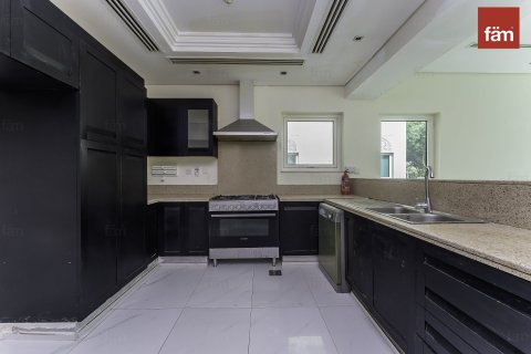 Villa de 4 dormitorios en Al Furjan, UAE No. 103950 11