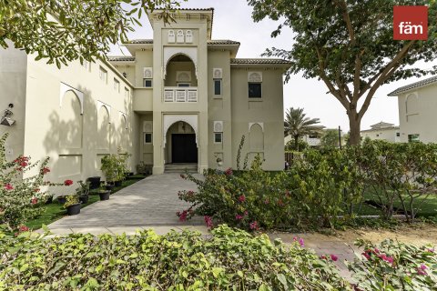 Villa de 4 dormitorios en Al Furjan, UAE No. 103950 1