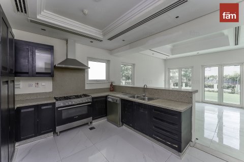 Villa de 4 dormitorios en Al Furjan, UAE No. 103950 10