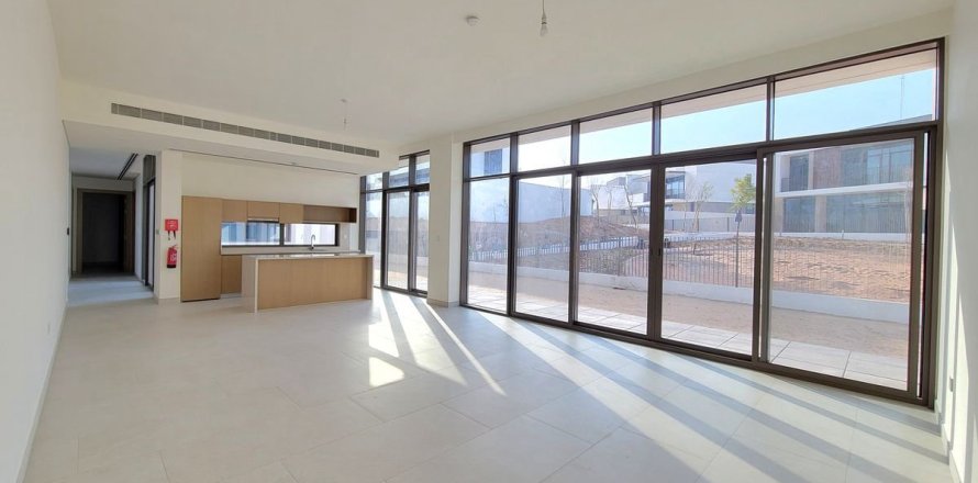 Villa de 4 dormitorios en Al Furjan, UAE No. 103927
