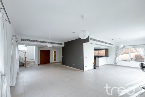 4 غرف نوم فيلا في Legacy, الإمارات العربية المتحدة رقم 188105 5