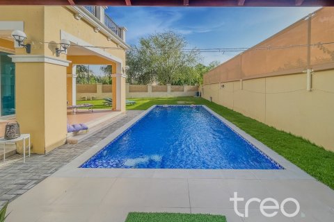 Villa de 4 dormitorios en Legacy, UAE No. 188104 18