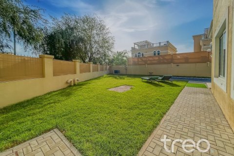 Villa de 4 dormitorios en Legacy, UAE No. 188104 19