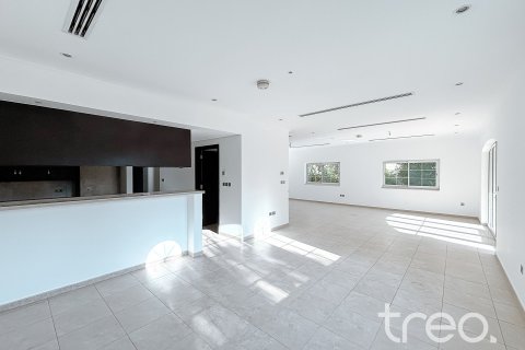 3 bedrooms Villa in Legacy, UAE No. 188108 7