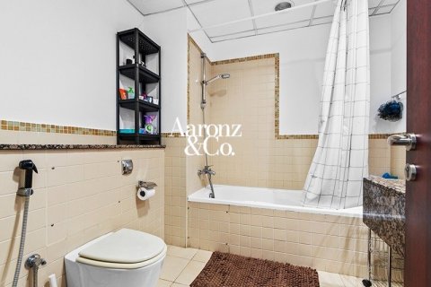Квартира с 2 спальнями в Джумейра Бич Резиденс, ОАЭ №203213 8