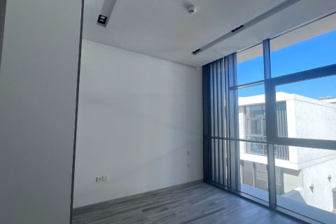 4 bedrooms Villa in Ras Al Khaimah, UAE No. 184163 9