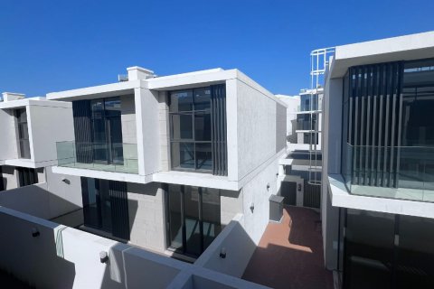 4 bedrooms Villa in Ras Al Khaimah, UAE No. 184163 4