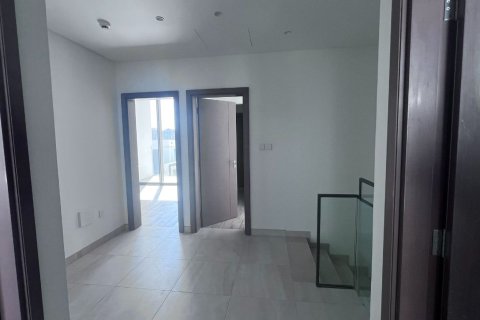 4 bedrooms Villa in Ras Al Khaimah, UAE No. 184163 19