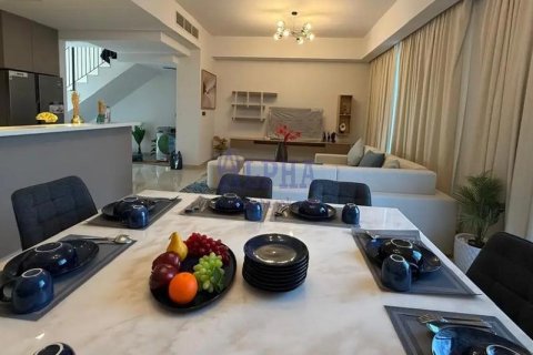 3 bedrooms Townhouse in Al Hamra Village, UAE No. 141922 6
