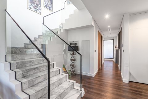 4 bedrooms Townhouse in Dubai, UAE No. 183392 14