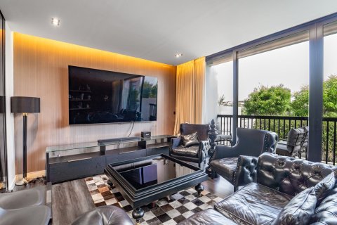4 bedrooms Townhouse in Dubai, UAE No. 183392 6