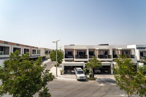 4 bedrooms Townhouse in Dubai, UAE No. 183392