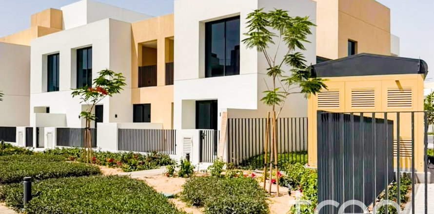 Townhouse de 3 dormitorios en Arabian Ranches 3, UAE No. 174119