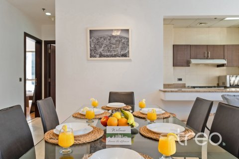 2 bedrooms Apartment in Al Barsha 1, UAE No. 188148 6