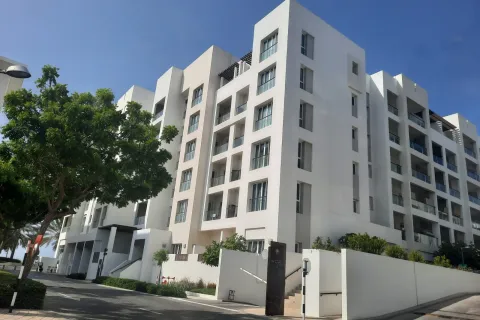2 bedrooms Apartment in Muscat, Oman No. 108500 2