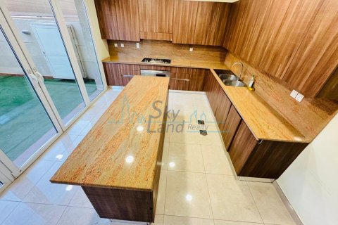 5 bedrooms Villa  No. 108504 8