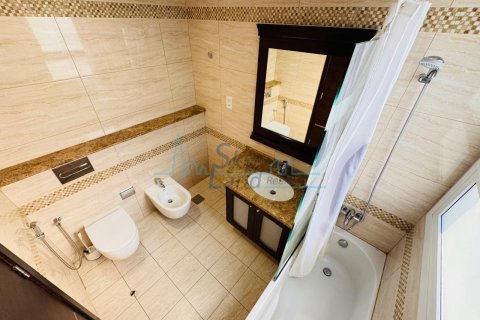 5 bedrooms Villa  No. 108504 22