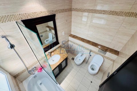 5 bedrooms Villa  No. 108504 21