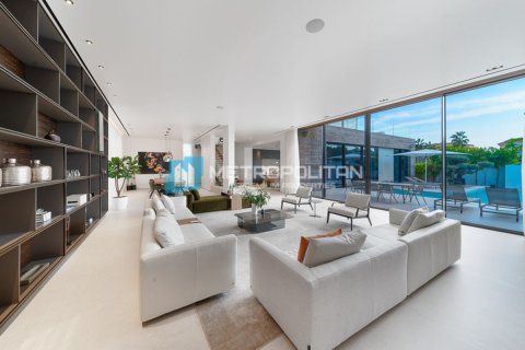 Villa de 5 dormitorios No. 129542 4