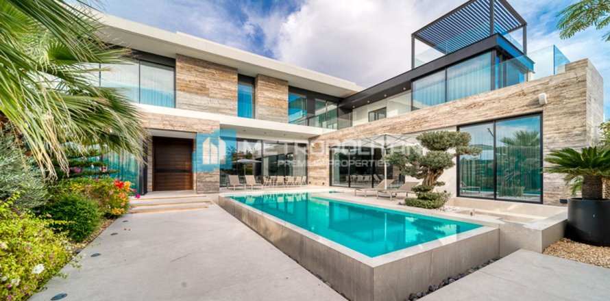 Villa de 5 dormitorios No. 129542