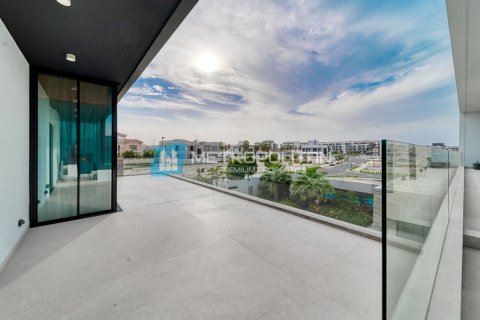 Villa de 5 dormitorios No. 129542 13