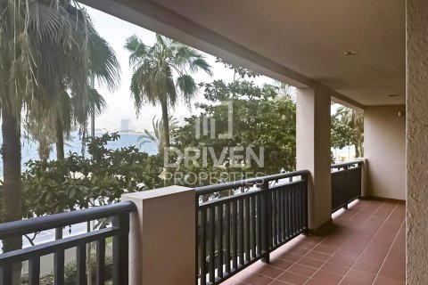 2 bedrooms Apartment in The Crescent, UAE No. 204096 11