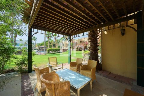 Villa de 4 chambres  No. 115655 9