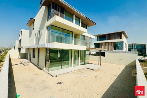 Villa de 4 dormitorios  No. 125400 2