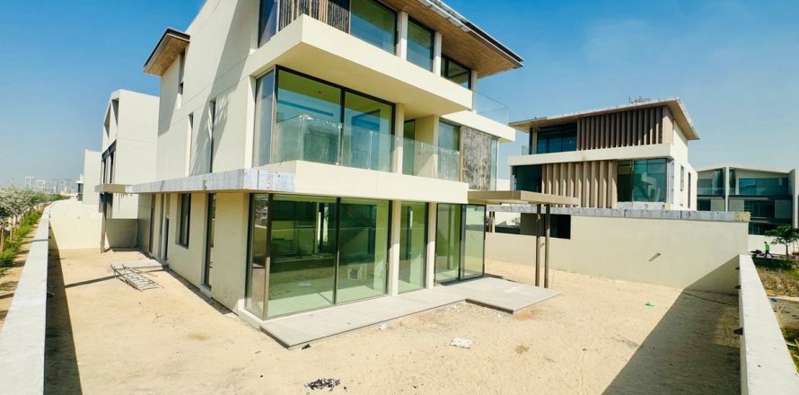 Villa de 4 dormitorios  No. 125400