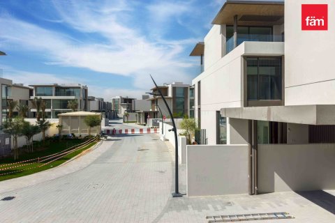 Villa de 4 dormitorios en Dubai, UAE No. 125400 12
