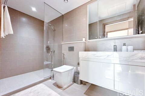 3 bedrooms Apartment in Burj Royale, UAE No. 194423 8