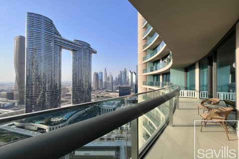 Квартира с 2 спальнями в Burj Vista, ОАЭ №194428